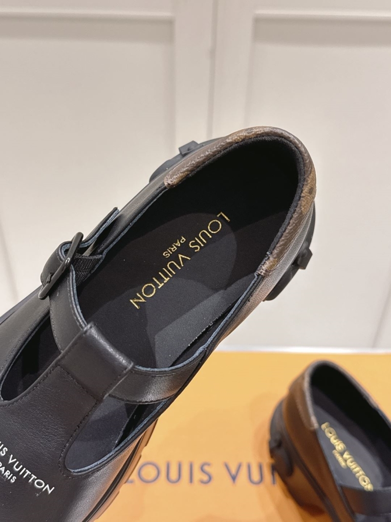 l0vis Vvtt0n loafers